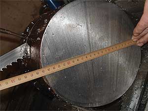 Резка стального стержня 250 мм